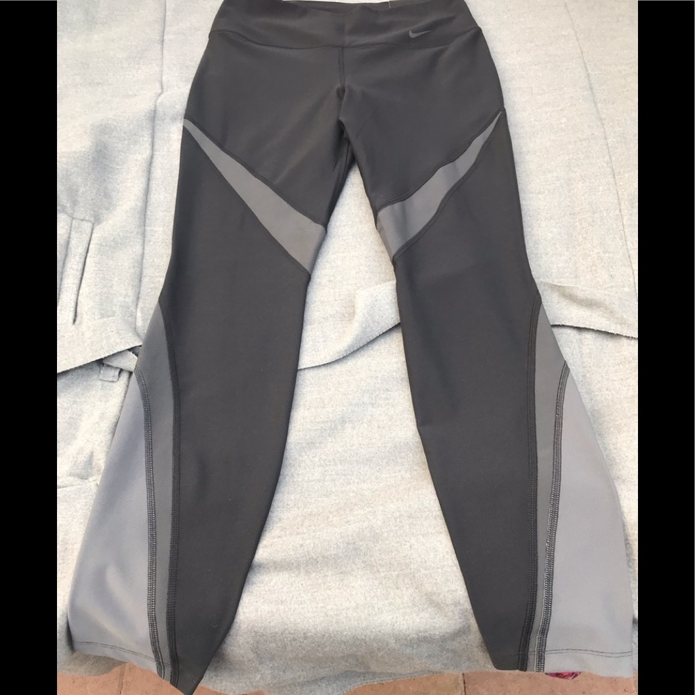 🆕 NIKE LEGEND TIGHT FIT TRAINING 🆕